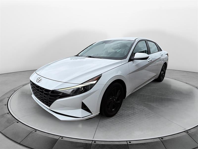 hyundai Elantra 2022