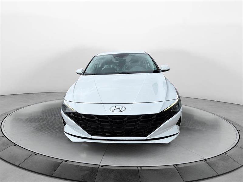 hyundai Elantra 2022 - 2