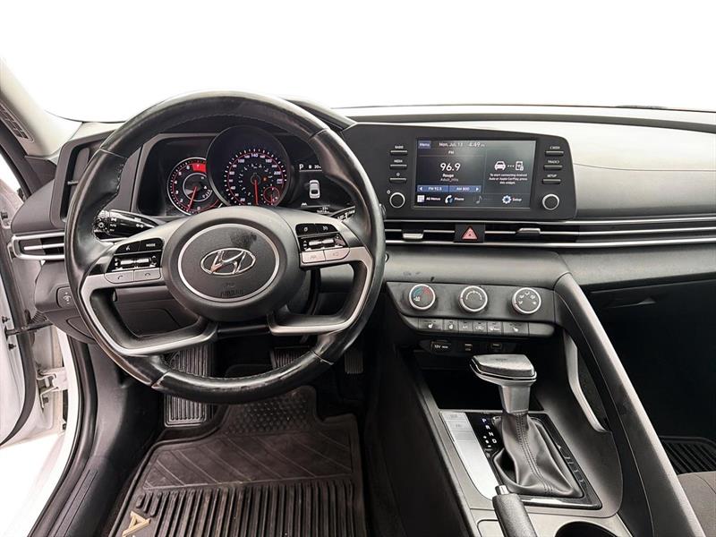 hyundai Elantra 2022 - 10