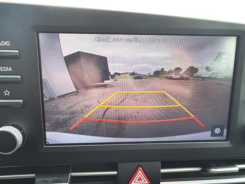 hyundai Elantra 2022 - 16