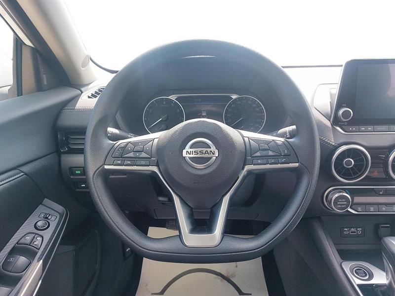 nissan Sentra 2023 - 12