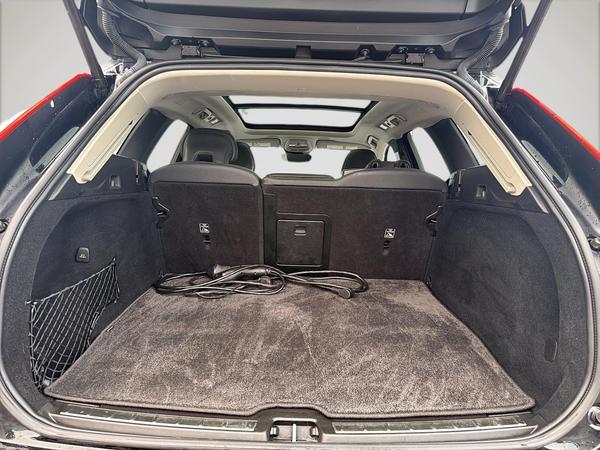 volvo XC60 Recharge 2023 - 10