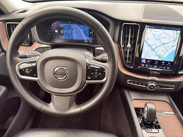volvo XC60 Recharge 2023 - 16