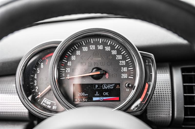 mini 3 Door 2021 - 12