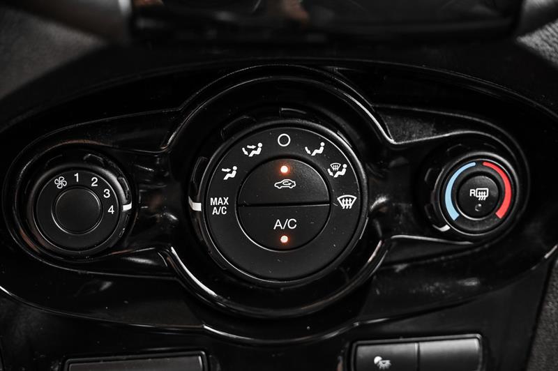 ford Fiesta 2014 - 13