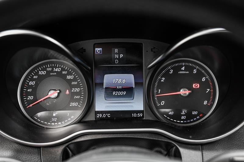 mercedes-benz C300 2018 - 16