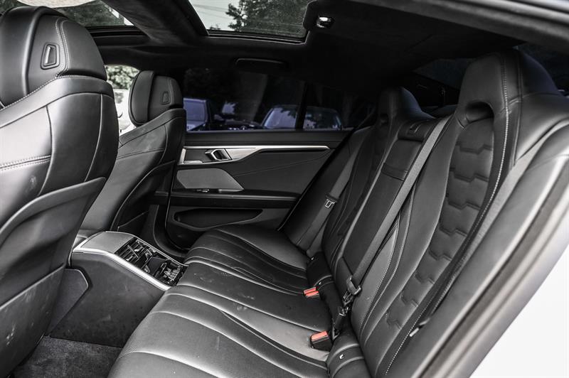 bmw M850i 2021 - 24