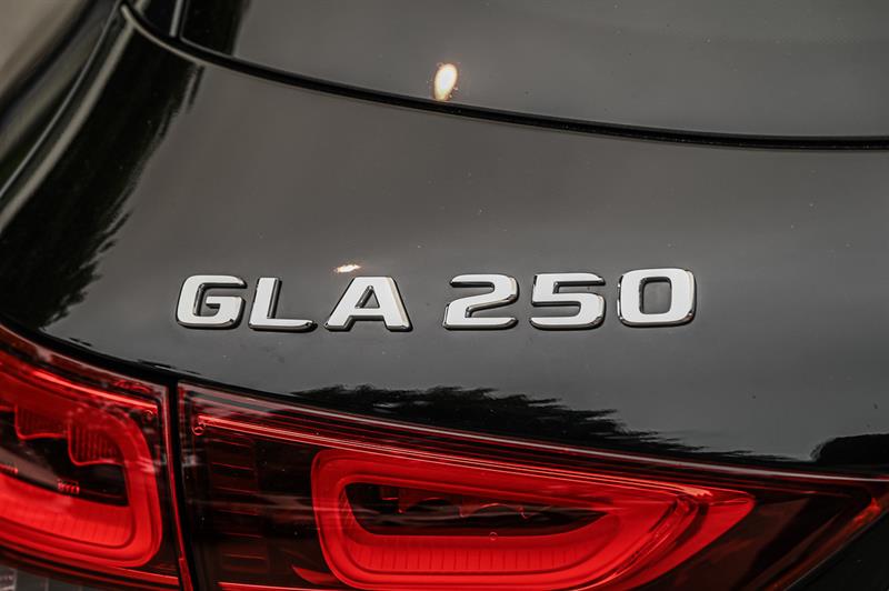mercedes-benz GLA250 2023 - 14