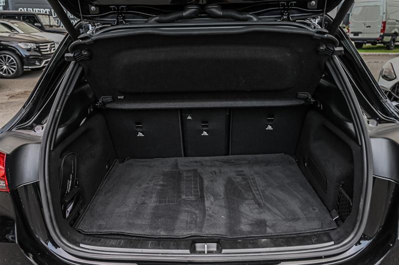 mercedes-benz GLA250 2023 - 16