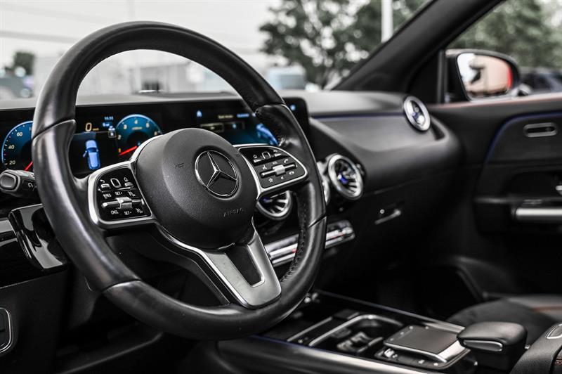 mercedes-benz GLA250 2023 - 18