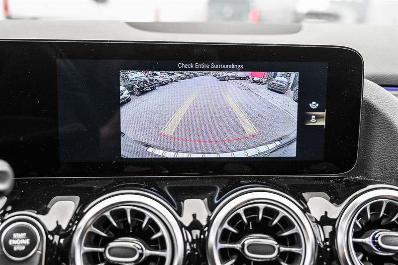 mercedes-benz GLA250 2023 - 25