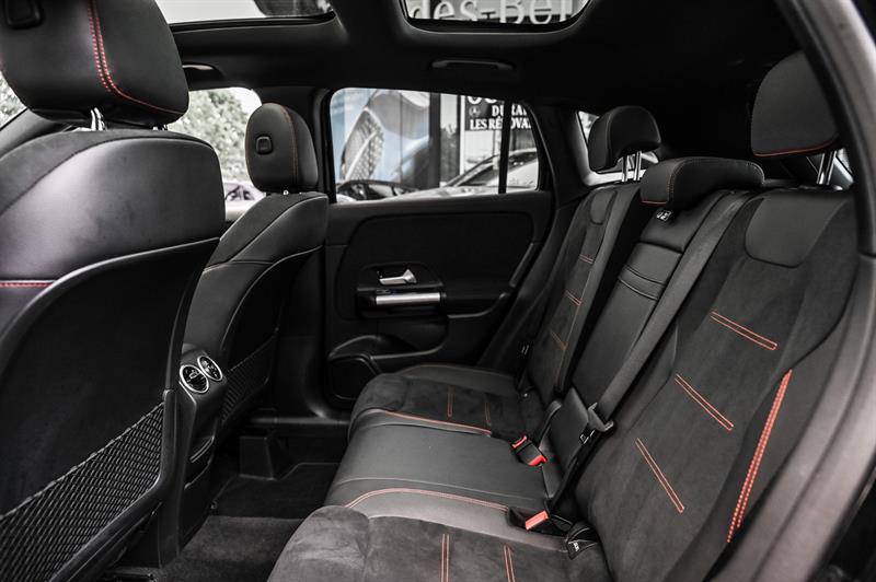 mercedes-benz GLA250 2023 - 26