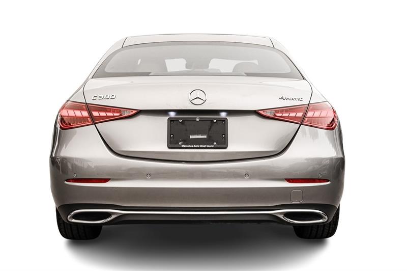 mercedes-benz C300 2024 - 8