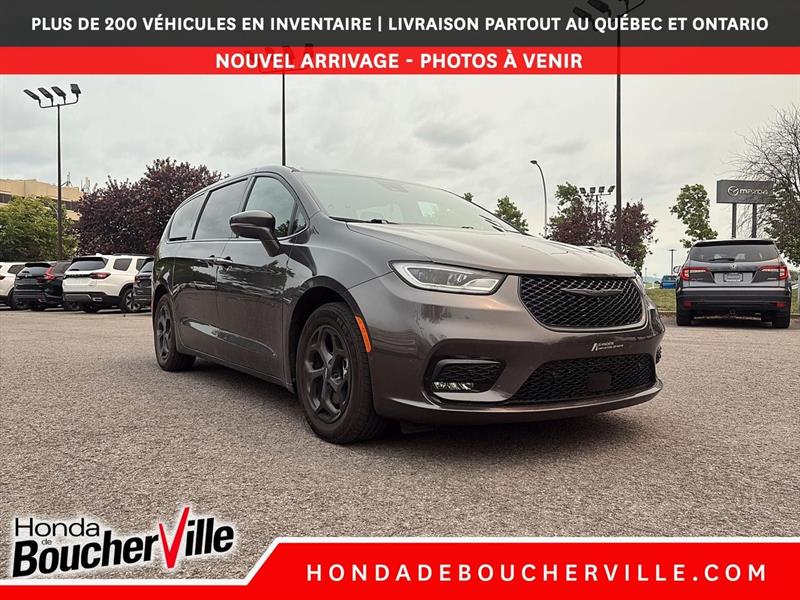chrysler Pacifica Hybrid 2022 - 8