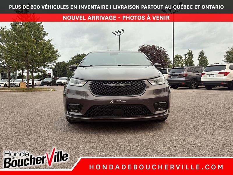 chrysler Pacifica Hybrid 2022 - 9