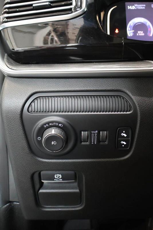 jeep Wagoneer 2022 - 29