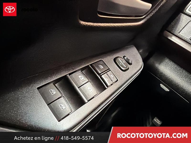 toyota Camry 2017 - 13