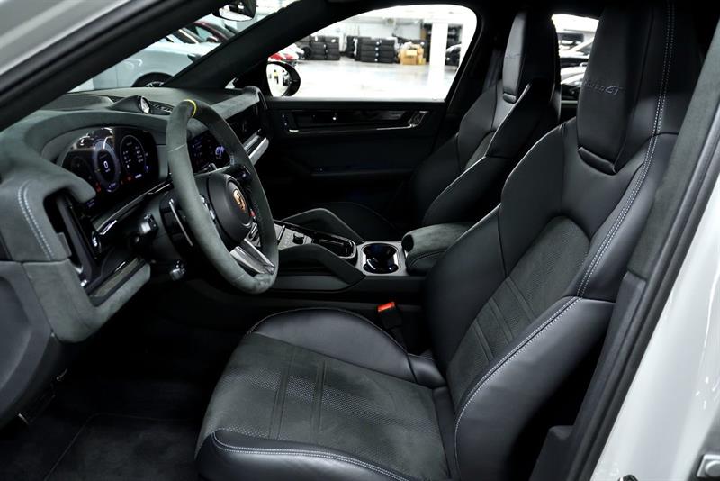 porsche Cayenne 2025 - 11