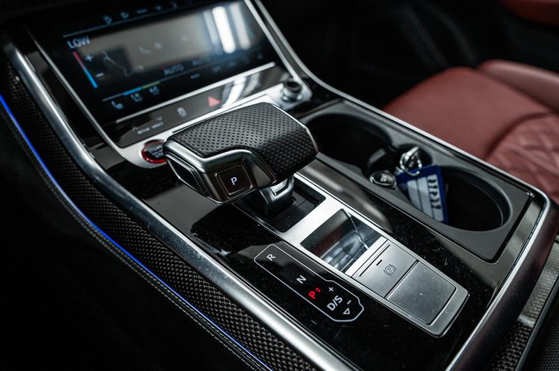 audi SQ8 2022 - 26