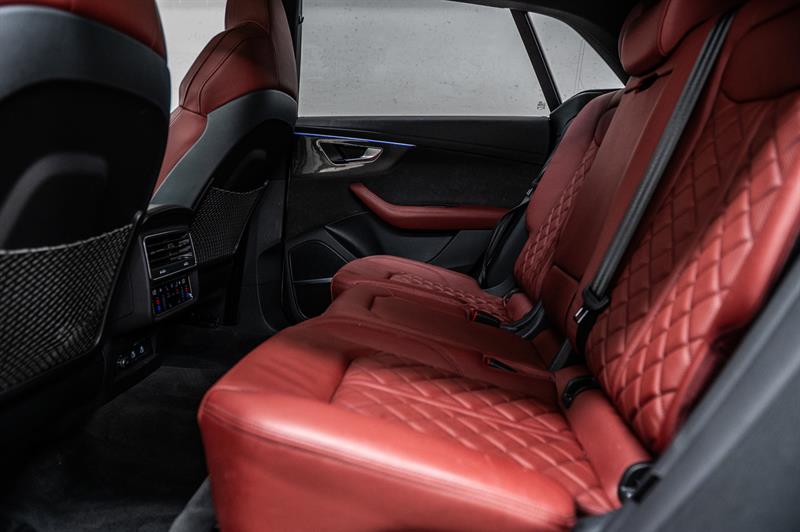 audi SQ8 2022 - 27