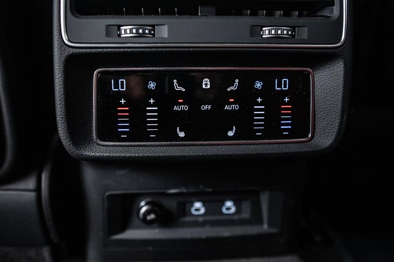 audi SQ8 2022 - 28
