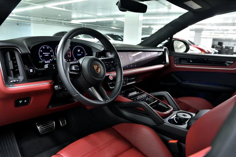 porsche Cayenne 2025 - 12
