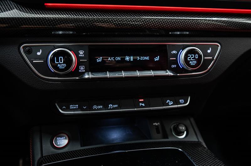 audi SQ5 2023 - 21