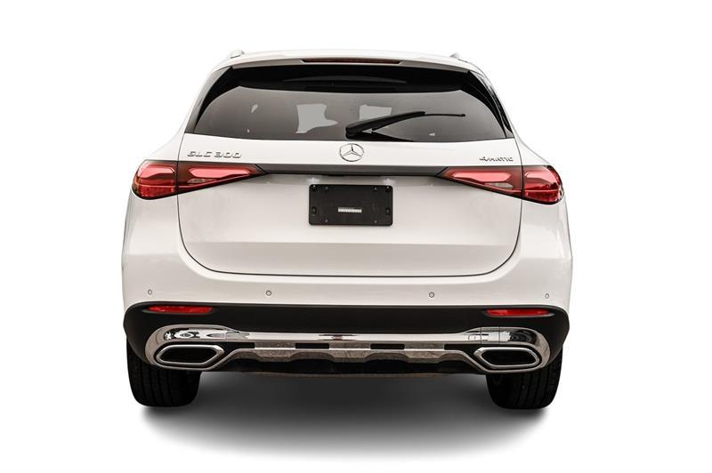 mercedes-benz GLC300 2024 - 8
