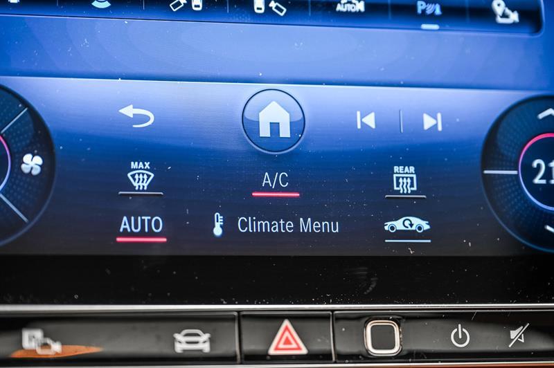 mercedes-benz GLC300 2024 - 25
