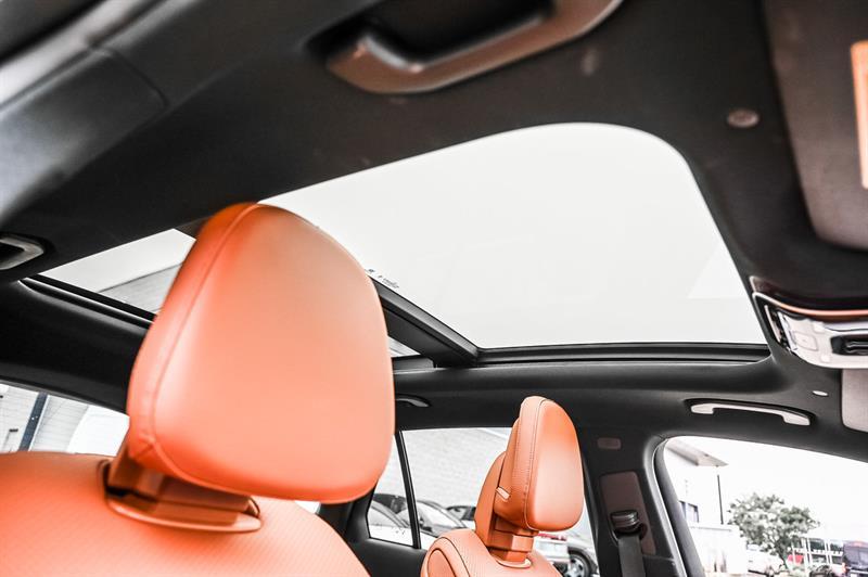mercedes-benz GLC300 2024 - 32
