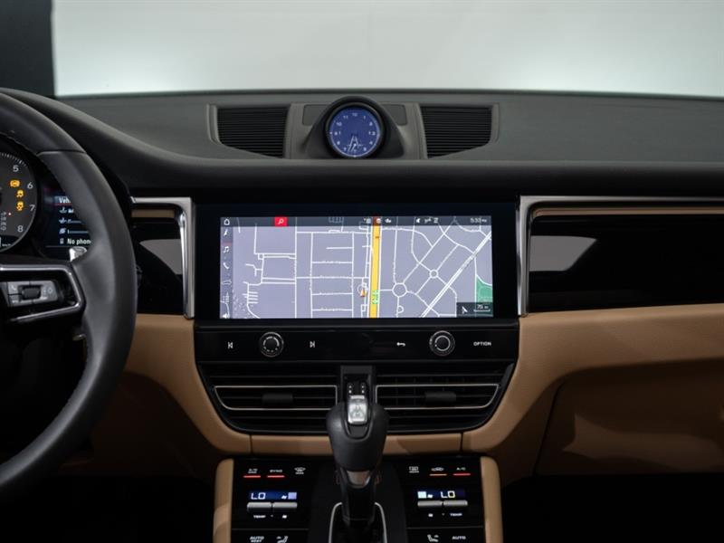 porsche Macan 2023 - 25
