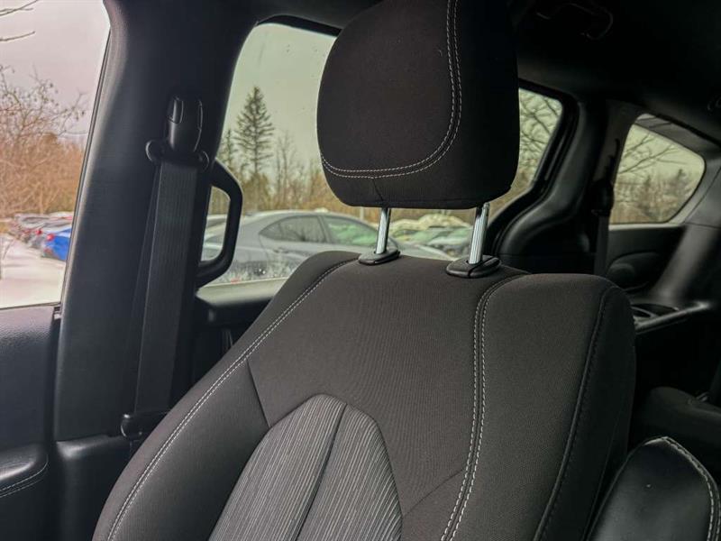 chrysler Pacifica 2023 - 21