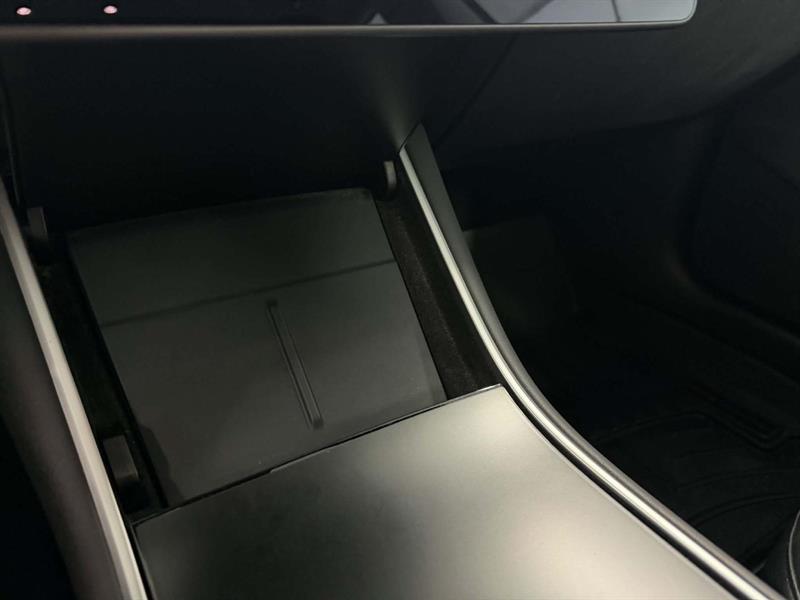 tesla Model 3 2020 - 19