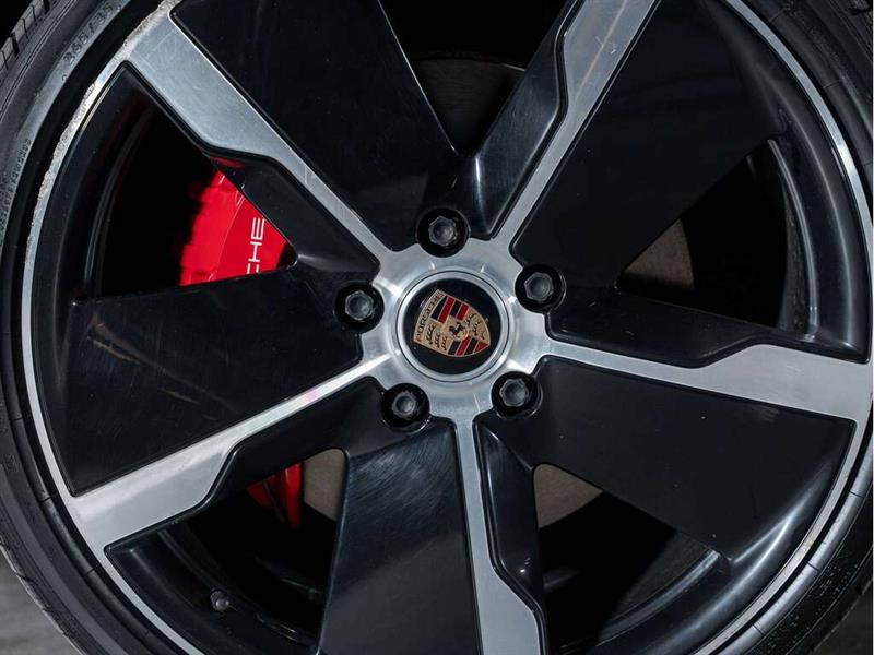 porsche Taycan 2022 - 12