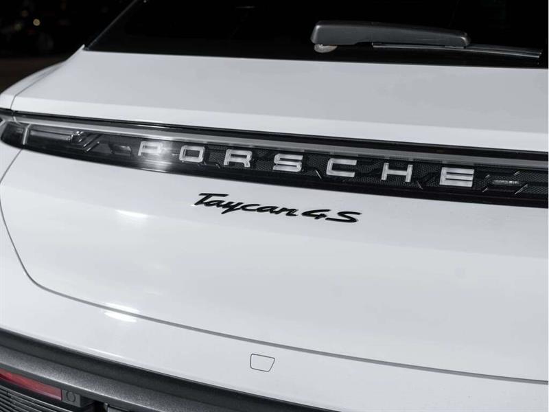 porsche Taycan 2022 - 16