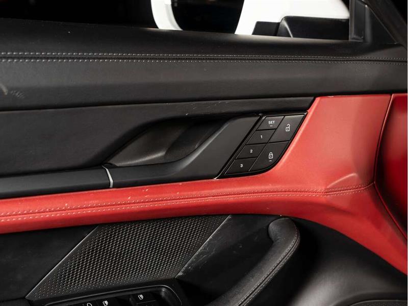 porsche Taycan 2022 - 22