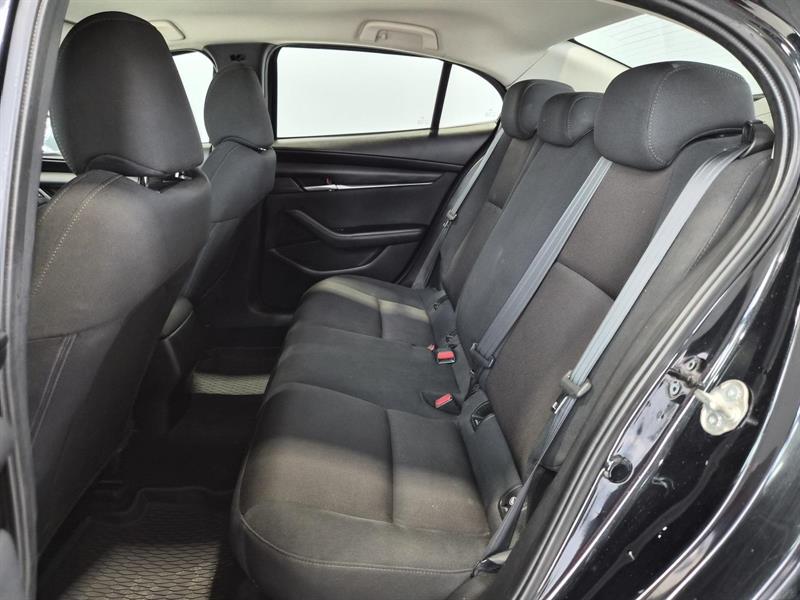 mazda Mazda3 2019 - 23