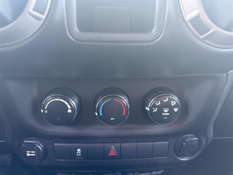 jeep Wrangler 2015 - 11