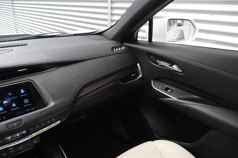 cadillac XT4 2020 - 19