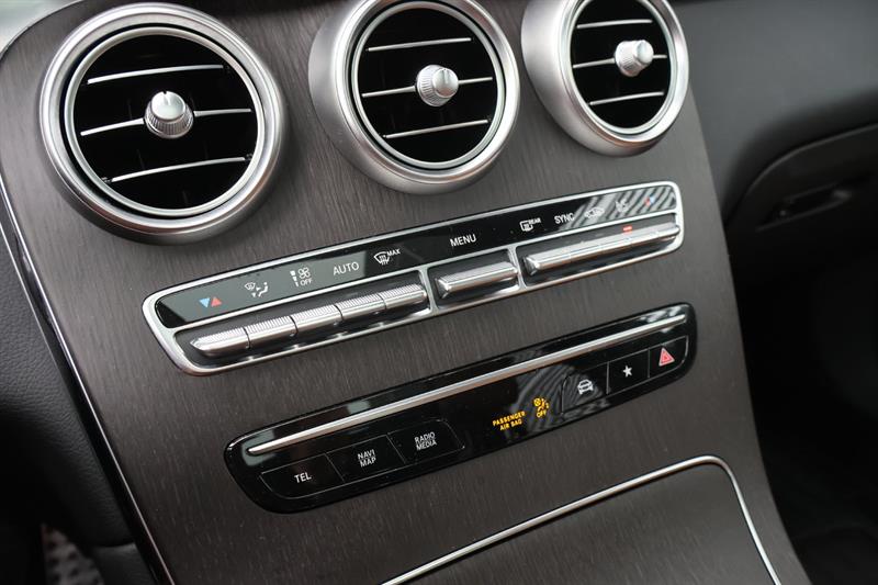 mercedes-benz GLC 2021 - 30
