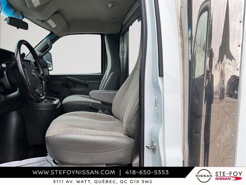 gmc Savana 2023 - 9