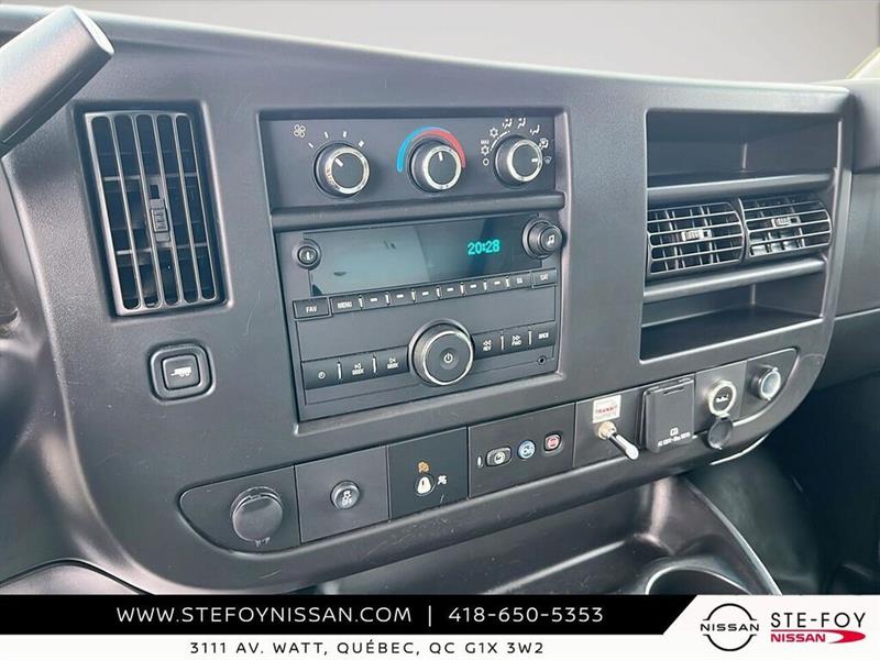 gmc Savana 2023 - 18