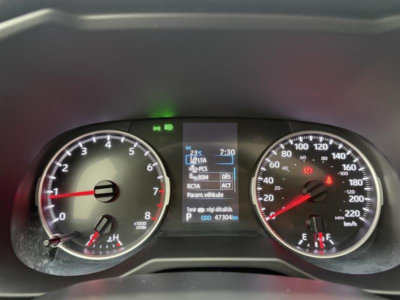 toyota RAV4 2022 - 16