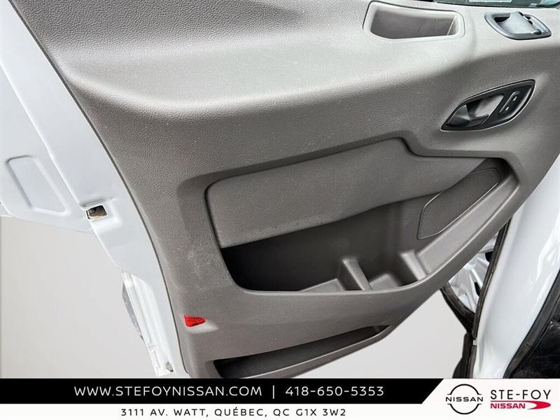 ford E-Transit Cargo Van 2022 - 10