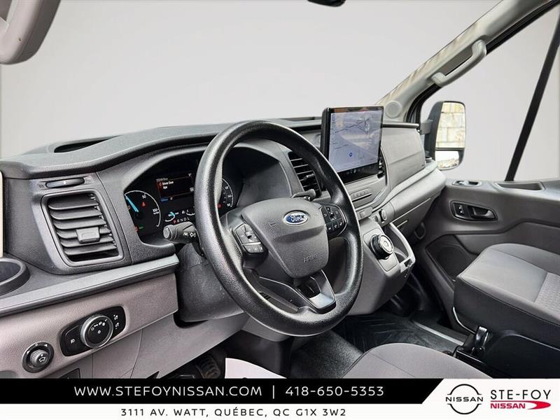 ford E-Transit Cargo Van 2022 - 13