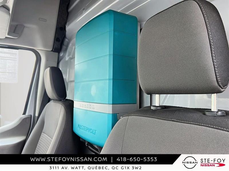 ford E-Transit Cargo Van 2022 - 14
