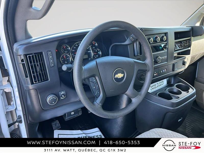 chevrolet Express Commercial Cutaway 2025 - 14