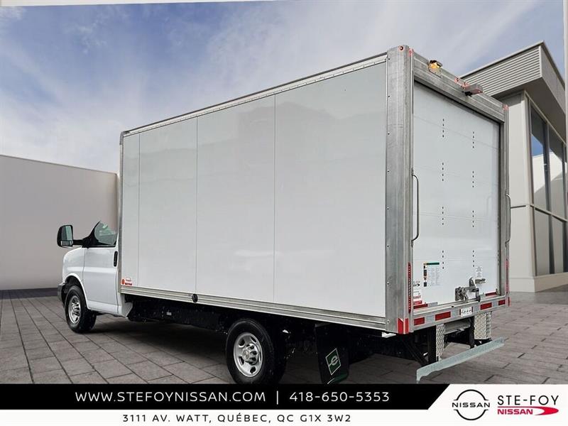 chevrolet Express Commercial Cutaway 2025 - 4