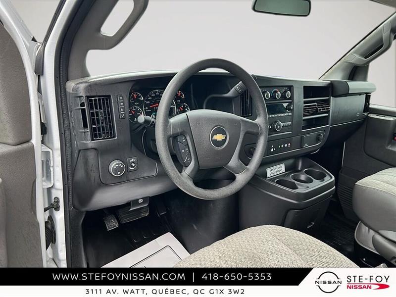 chevrolet Express Commercial Cutaway 2025 - 14