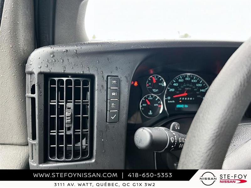 chevrolet Express Commercial Cutaway 2025 - 16